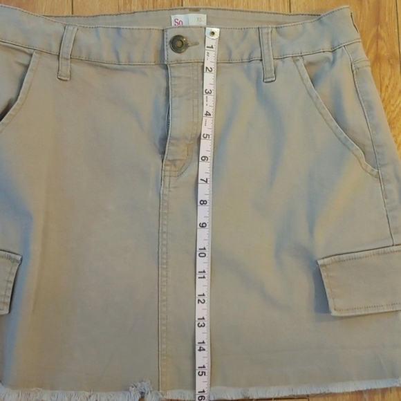 So Khaki Cargo Mini Skirt with Raw Distressed Hem size Junior Miss 15 - Picture 6 of 11